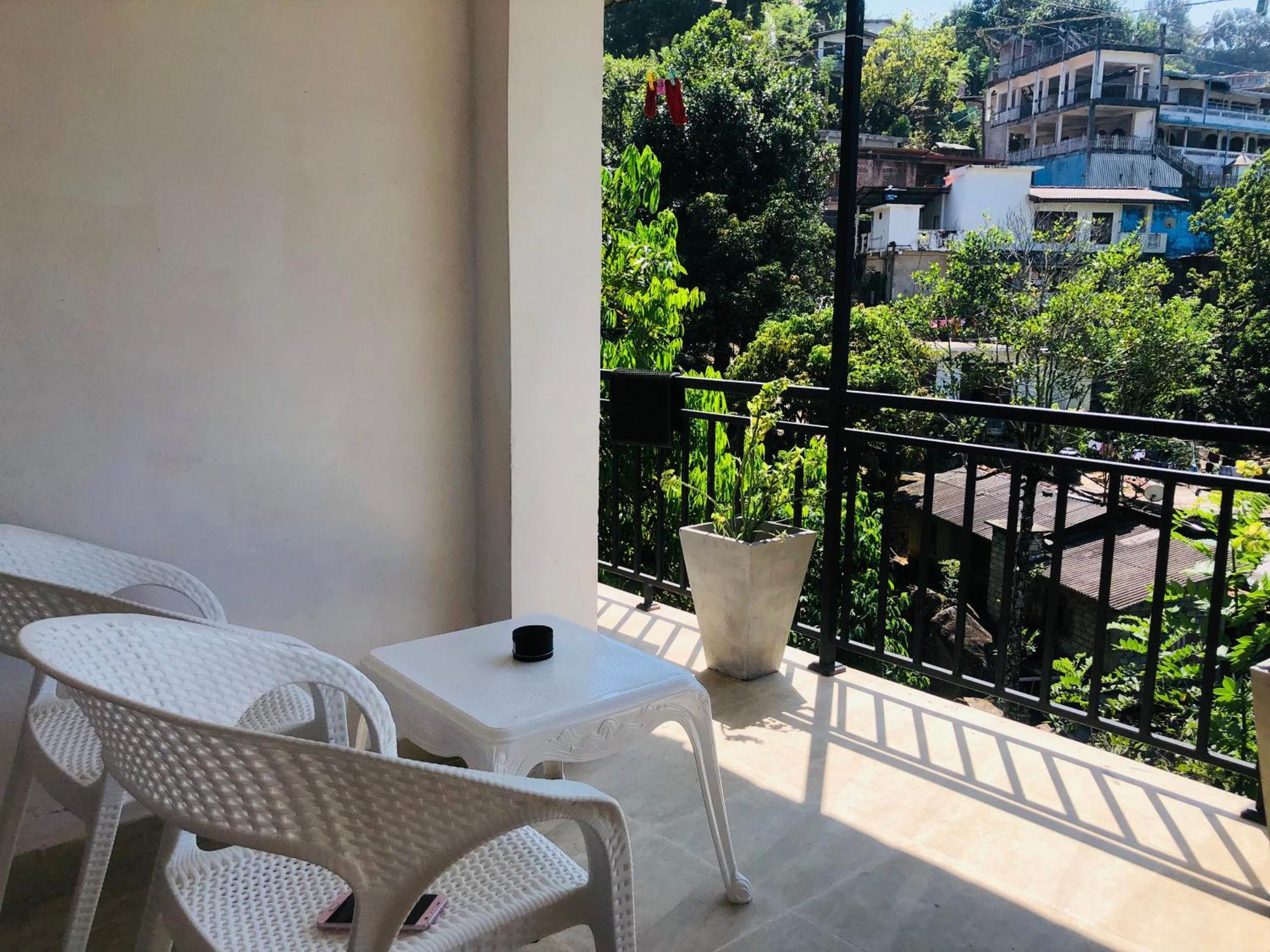 Kandy Dilruk Homestay ภายนอก รูปภาพ